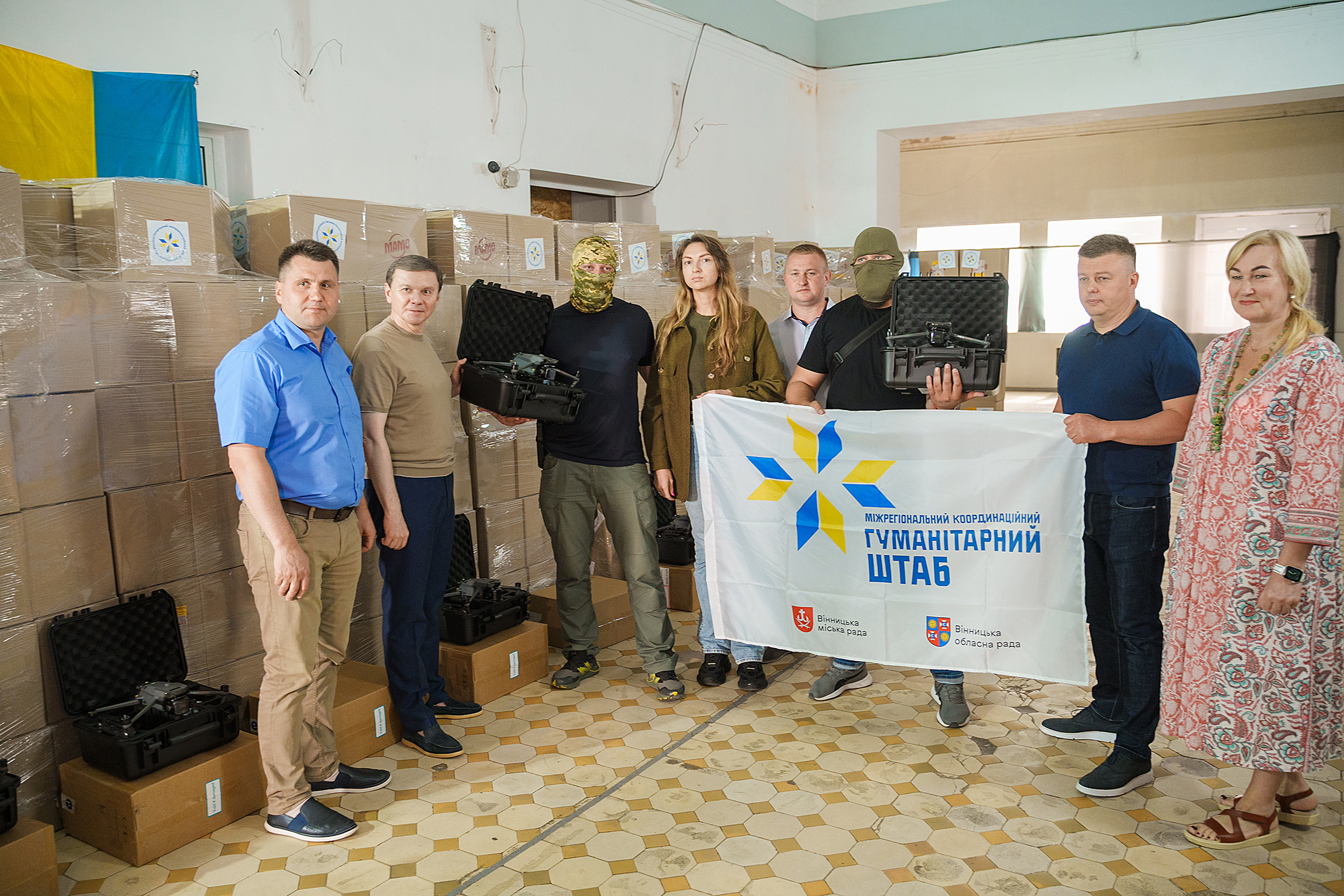 Вінницька громада передала десять Mavic 3T та десять тисяч сухих душів спецпідрозділу Kraken
